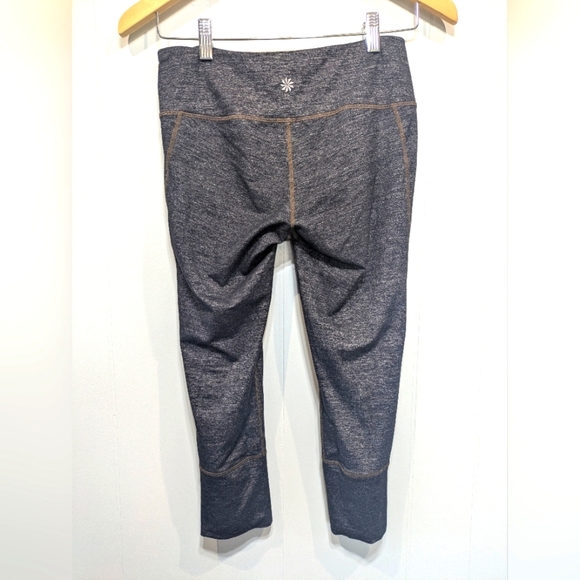Athleta Mind Over Mat Heather Gray Capri Legging Size Small - Picture 7 of 8